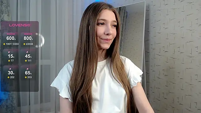 Snapshot of miragge_ chatting on 11-17-25, 09:20 miragge online show from 11-17-25, 09:20