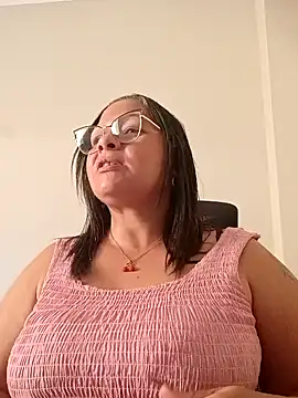 Snapshot of Angie_milf50 chatting on 04-12-26, 08:36 Angie milf50 online show from 04-12-26, 08:36