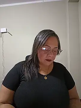 Snapshot of Angie_milf50 chatting on 05-22-26, 01:46 Angie milf50 online show from 05-22-26, 01:46
