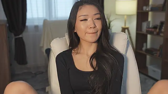 Snapshot of OnieClose chatting on 03-05-26, 07:37 OnieClose online show from 03-05-26, 07:37