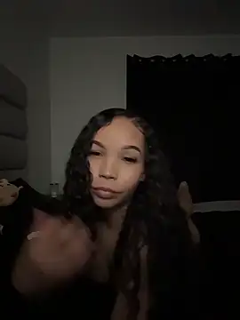 nikkiloveee online show from 03-21-26, 04:50