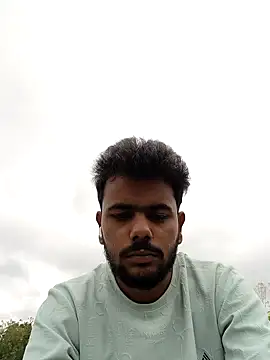 Snapshot of devil_boy_0909 chatting on 10-27-25, 03:10 devil boy 0909 online show from 10-27-25, 03:10