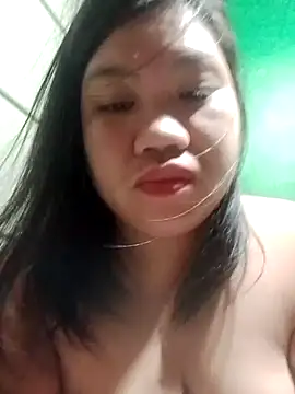 Snapshot of asiangirl_690826 chatting on 10-26-25, 02:12 asiangirl 690826 online show from 10-26-25, 02:12