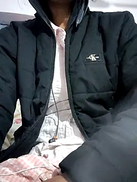 Hot-Rubyy online show from 12-15-25, 07:12