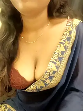 menaxi-baby7 online show from 11-18-25, 12:05