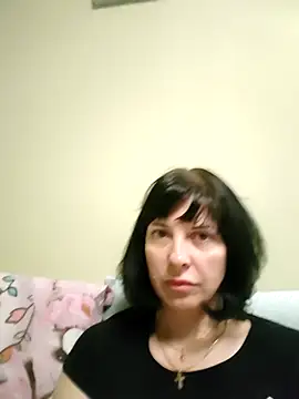 Snapshot of Viknika chatting on 10-26-25, 03:29 Viknika online show from 10-26-25, 03:29