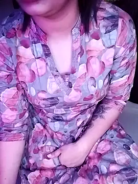 Snapshot of Itz_disha2 chatting on 10-28-25, 11:36 Itz disha2 online show from 10-28-25, 11:36