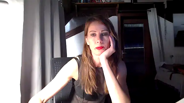 MissDyannis online show from 07-16-26, 07:20