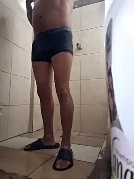 Snapshot of sanz957 chatting on 11-19-25, 04:01 sanz957 online show from 11-19-25, 04:01