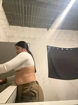 Snapshot of Fresita111 chatting on 11-07-25, 06:19 Fresita111 online show from 11-07-25, 06:19