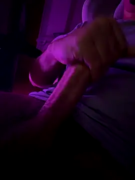 Snapshot of polete1121 chatting on 11-07-25, 12:43 polete1121 online show from 11-07-25, 12:43