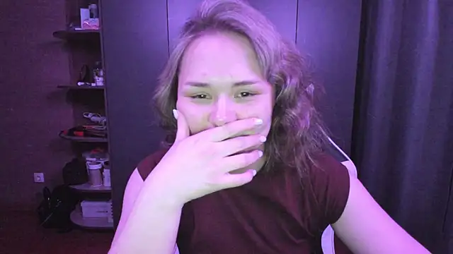 sophia lix online show from 11-25-25, 01:22