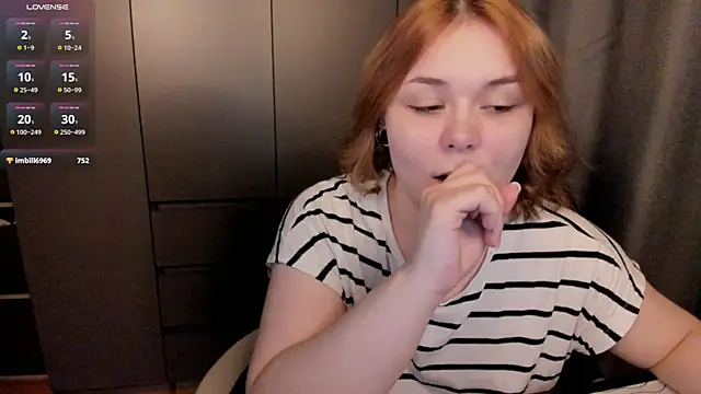 Snapshot of sophia_lix chatting on 04-19-26, 06:10 sophia lix online show from 04-19-26, 06:10