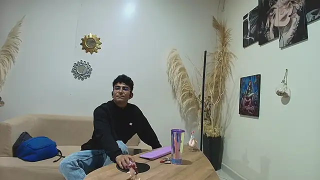 Snapshot of SexyAndresito22 chatting on 11-05-25, 05:29 SexyAndresito22 online show from 11-05-25, 05:29