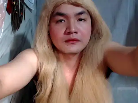 Snapshot of hot_chieaxxx chatting on 02-25-26, 12:09 hot chieaxxx online show from 02-25-26, 12:09