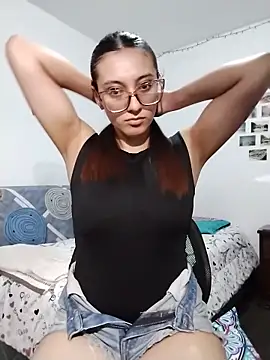 bellastorme04 online show from 05-15-26, 03:13