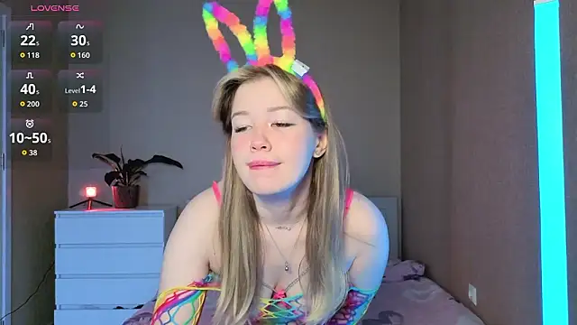 Snapshot of pawsclawss chatting on 03-09-26, 06:39 pawsclawss online show from 03-09-26, 06:39