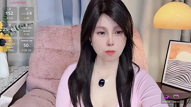 LuckyNana  online show from 11-01-25, 01:02