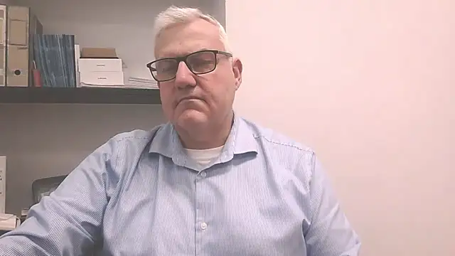 Snapshot of Diegoriv71 chatting on 03-04-26, 03:18 Diegoriv71 online show from 03-04-26, 03:18