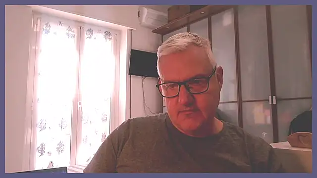 Snapshot of Diegoriv71 chatting on 03-13-26, 07:48 Diegoriv71 online show from 03-13-26, 07:48