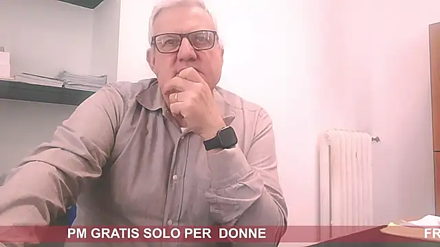 Snapshot of Diegoriv71 chatting on 04-22-26, 11:56 Diegoriv71 online show from 04-22-26, 11:56