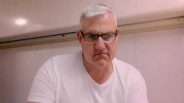 Snapshot of Diegoriv71 chatting on 05-11-26, 12:16 Diegoriv71 online show from 05-11-26, 12:16