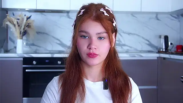 YettaCalabria online show from 12-19-25, 11:28