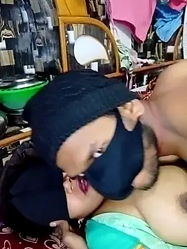 hot couple 000 online show from 12-20-25, 02:46