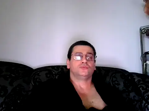 Snapshot of Alex-Naturista chatting on 05-23-26, 07:18 Alex-Naturista online show from 05-23-26, 07:18