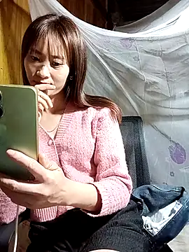 Em xinh01 online show from 03-04-26, 01:55