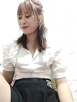 Em xinh01 online show from 06-21-26, 02:47