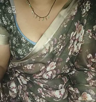 shreyareddy99 online show from 11-21-25, 05:33