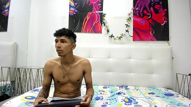 ahsly78alejandro online show from 11-18-25, 12:53