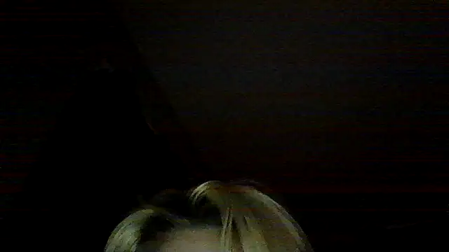 Snapshot of SilverSeductress chatting on 03-10-26, 09:36 SilverSeductress online show from 03-10-26, 09:36