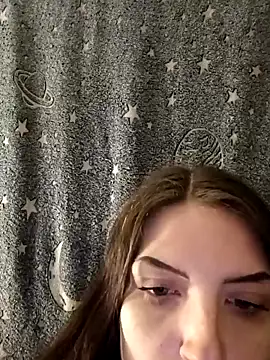 Snapshot of Heavenlyangelforever chatting on 11-13-25, 02:43 Heavenlyangelforever online show from 11-13-25, 02:43