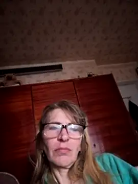 Snapshot of Georgette466 chatting on 03-08-26, 02:43 Georgette466 online show from 03-08-26, 02:43