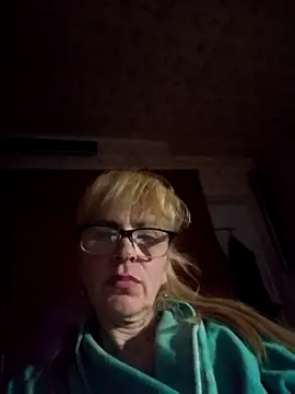 Snapshot of Georgette466 chatting on 03-24-26, 04:23 Georgette466 online show from 03-24-26, 04:23