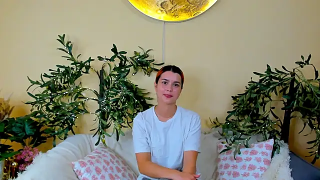 SharieTenuta online show from 10-29-25, 10:06