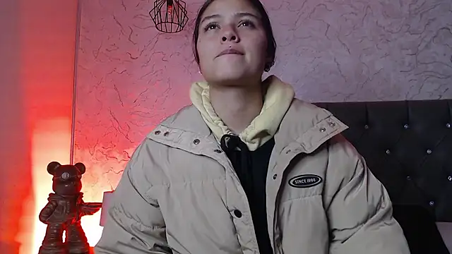 KikiVelvet online show from 02-04-26, 03:45