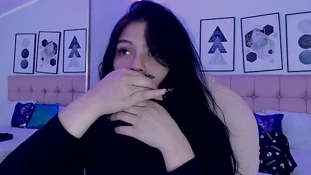 KikiVelvet online show from 02-09-26, 11:09