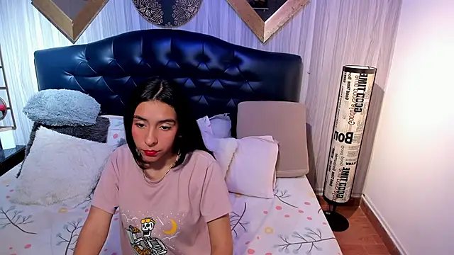 Snapshot of shirley_sweet_ chatting on 10-30-25, 07:58 shirley sweet  online show from 10-30-25, 07:58