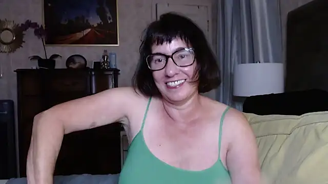 BigbustedBrenda online show from 11-27-25, 10:45