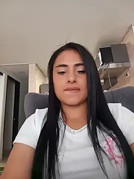 Snapshot of solandrea chatting on 11-01-25, 04:20 solandrea online show from 11-01-25, 04:20