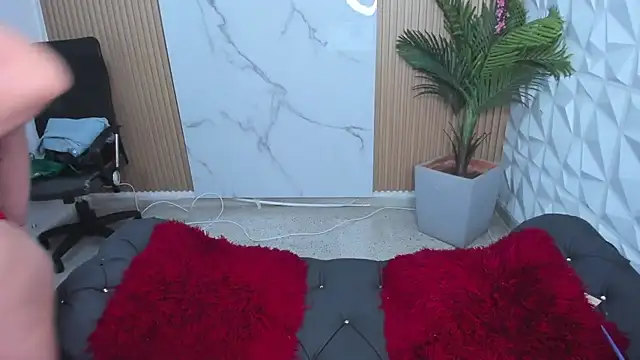 Samantharoseee  online show from 11-27-25, 02:46