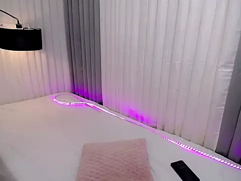 Xhugejerkingtrans online show from 12-04-25, 04:38