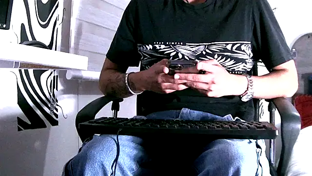 kai storm420 online show from 10-30-25, 06:15