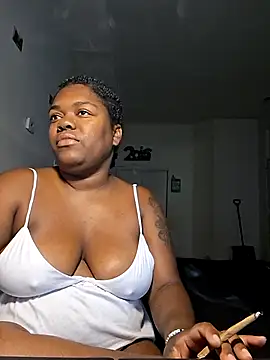 Snapshot of BIGBOOTIBAMBI chatting on 07-21-26, 04:53 BIGBOOTIBAMBI online show from 07-21-26, 04:53