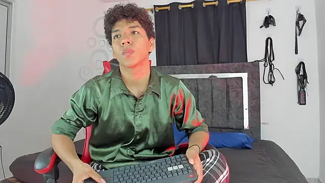 Maximiliano Khalil online show from 11-27-25, 08:11