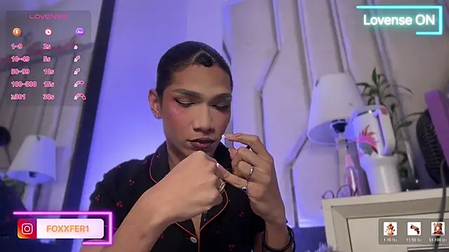 FernandaFox  online show from 06-15-26, 02:03