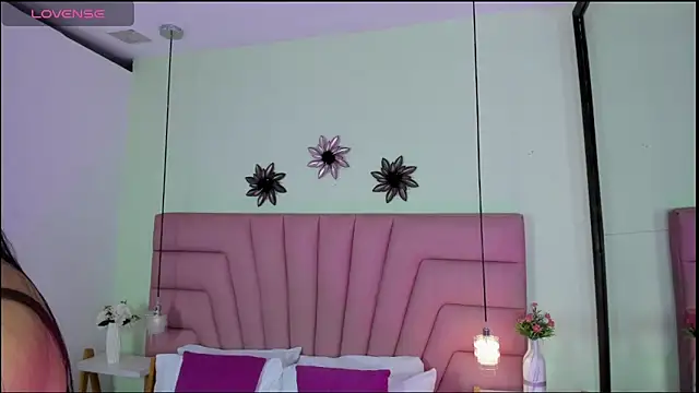 Kim Luna1 online show from 05-07-26, 03:45